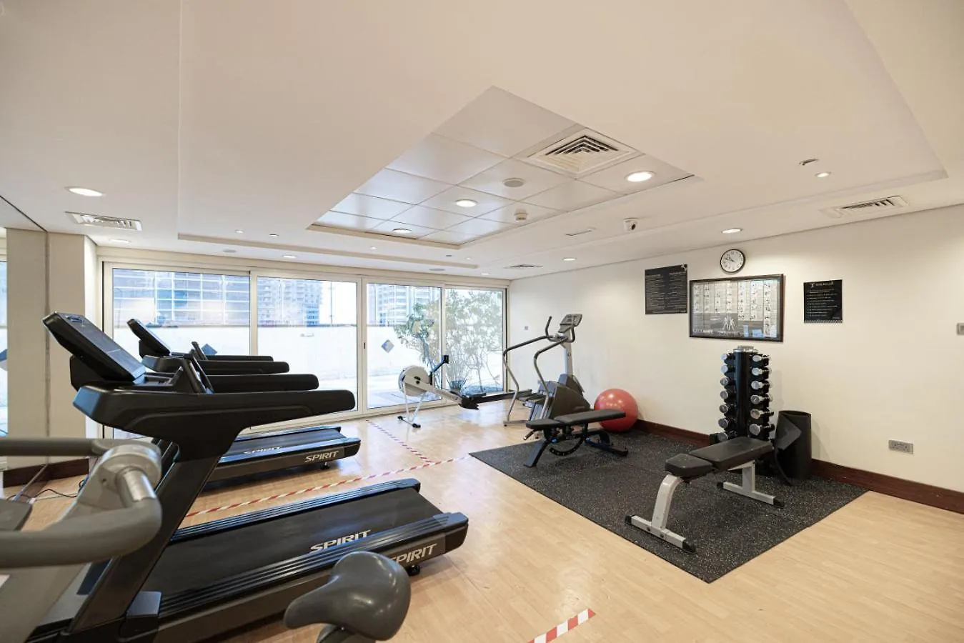 Apartment Lake View Studio Near Marina With Pool, Sauna And Gym Dubai