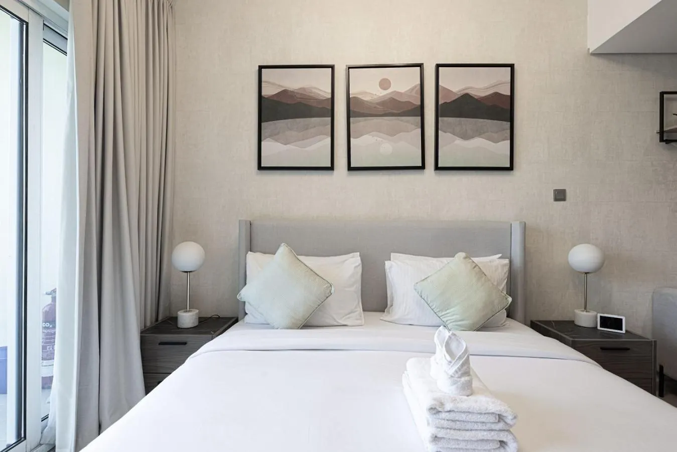 Lake View Studio Near Marina With Pool, Sauna And Gym Ντουμπάι 0*,